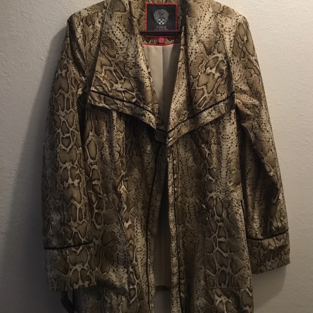 Vince Camuto jacket, Size M, reptile print